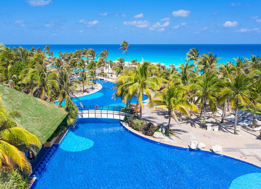 Private transfer to Grand Oasis Cancun with Taxi Shuttle Cancun