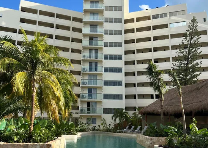 Reserva tu Traslado al Hotel Calypso Cancún