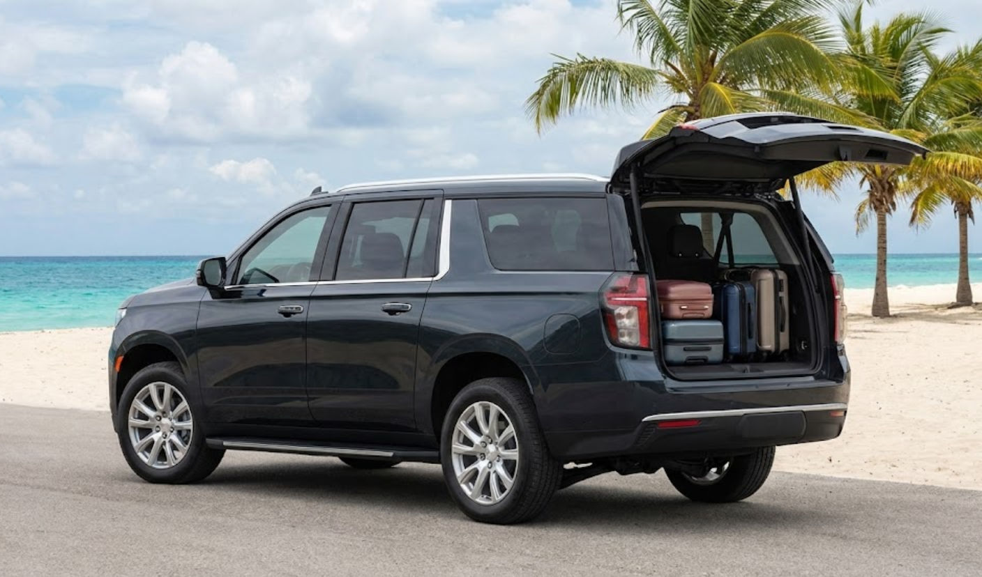 Reliable and safe taxi service vehicle for transfers in Cancun and Riviera Maya.
