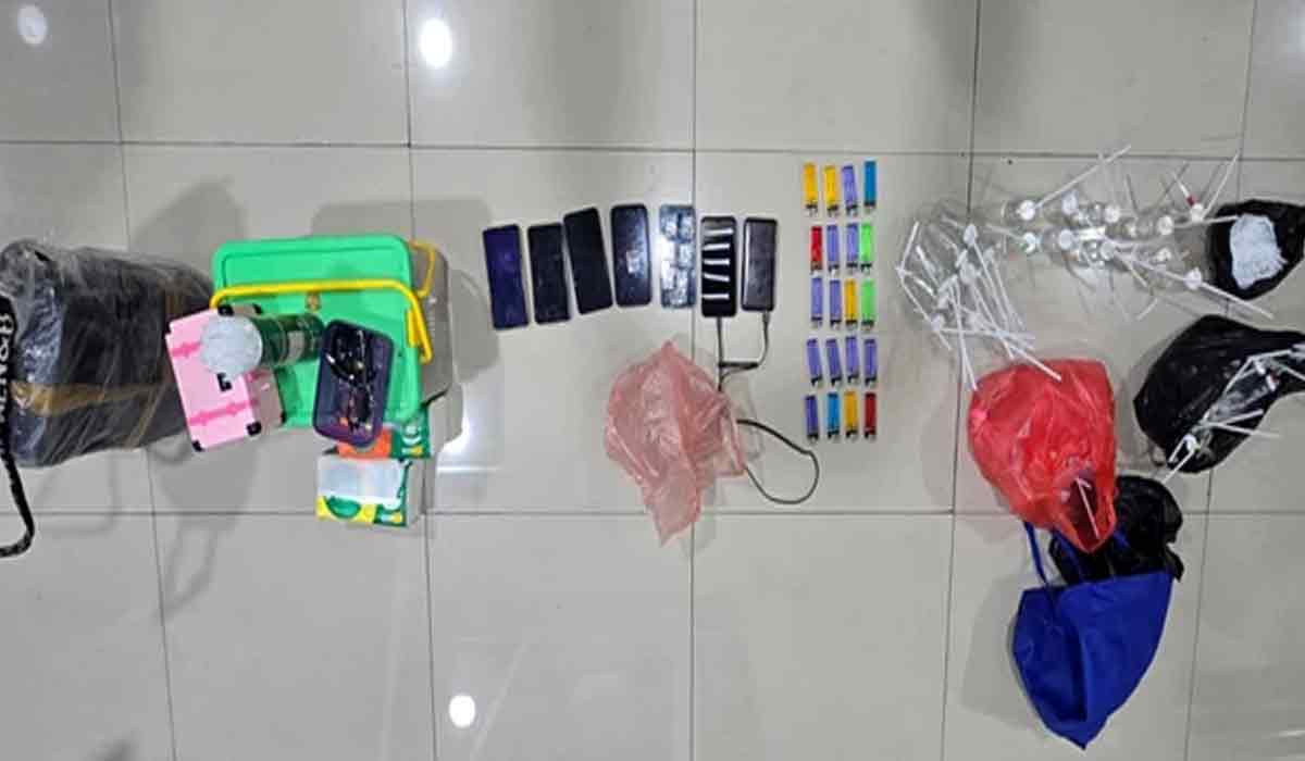 Polisi Gerebek Pesta Sabu Di Pinggir Rel Tanah Abang, 9 Pria Ditangkap!