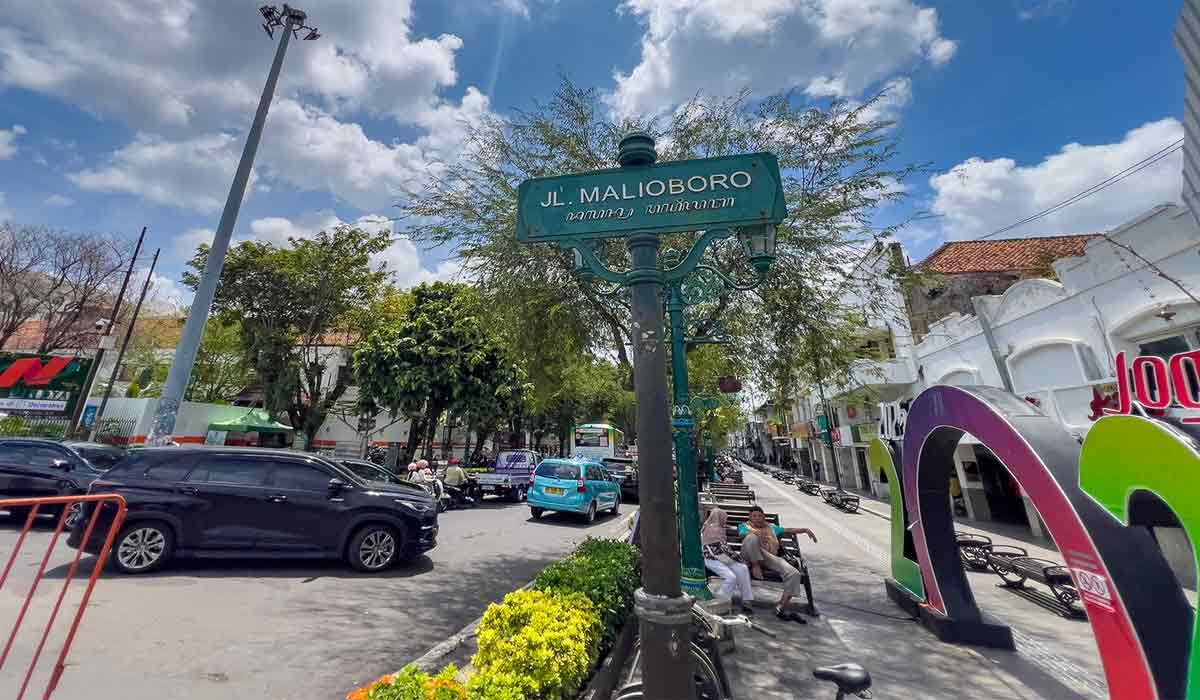 Baru! Wali Kota Yogyakarta Atur Ulang Akses Bus Pariwisata Di Malioboro 