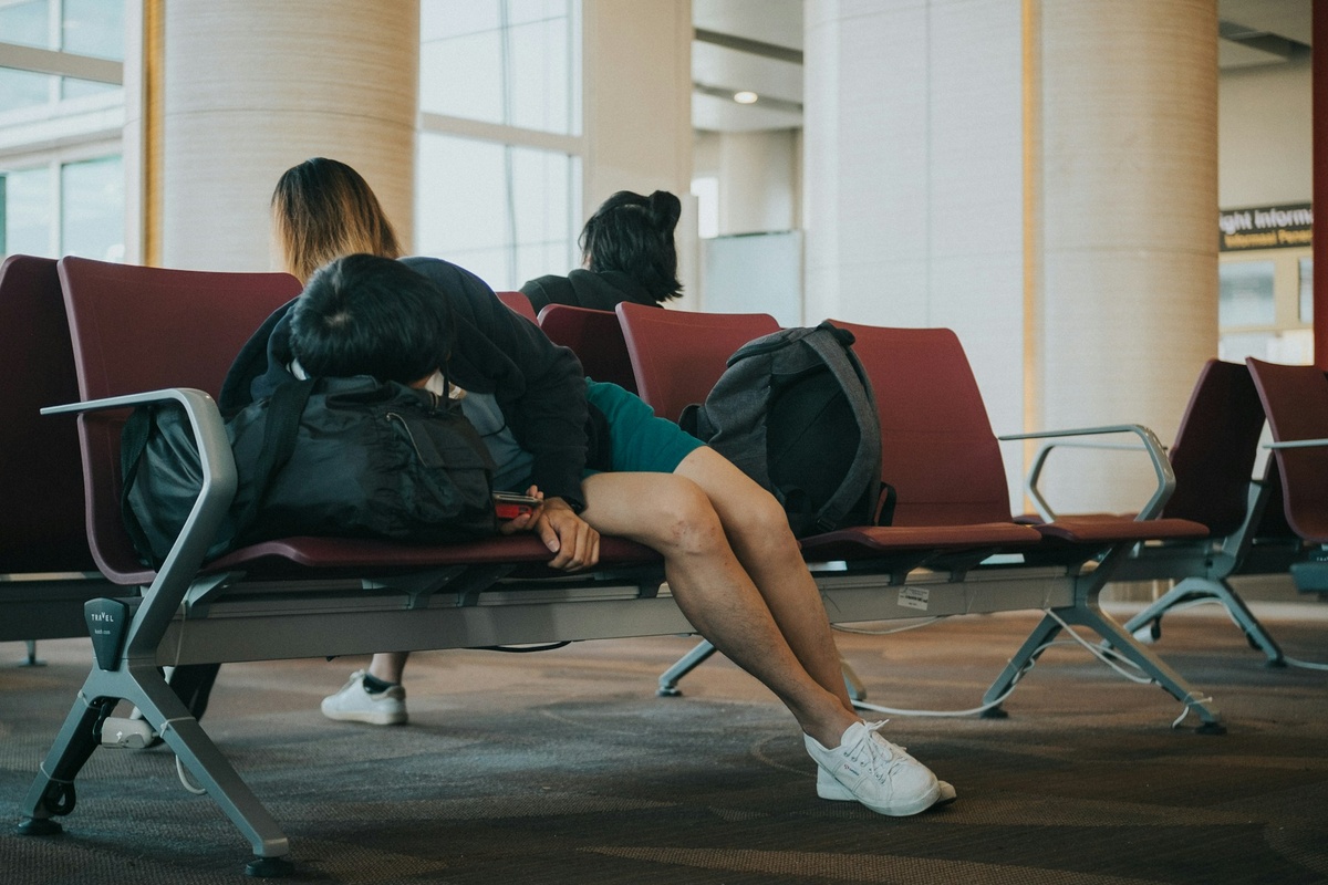 Pasażer, który spóźnił się na lot z przesiadką