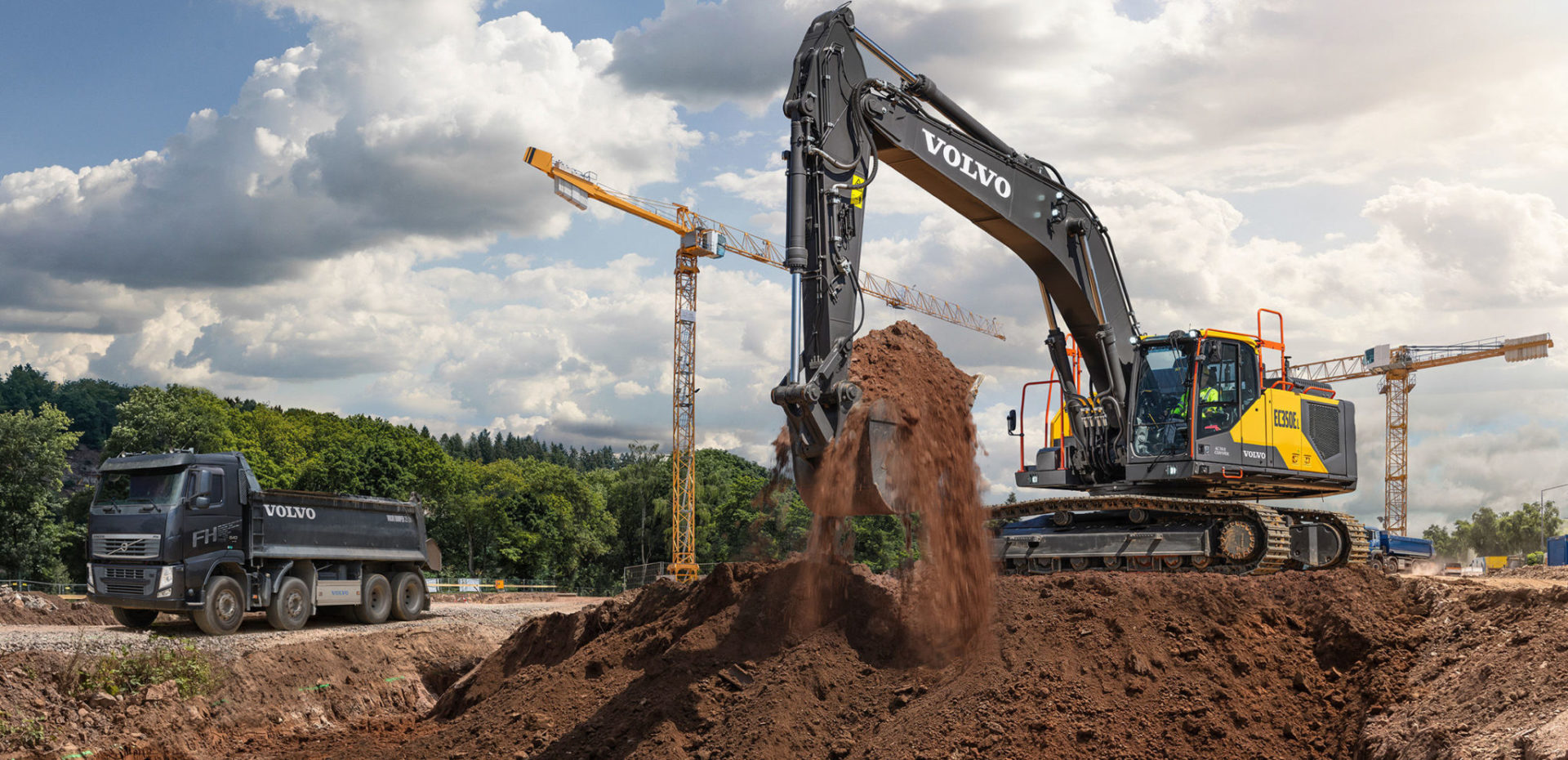 Volvo Bagger aan het werk