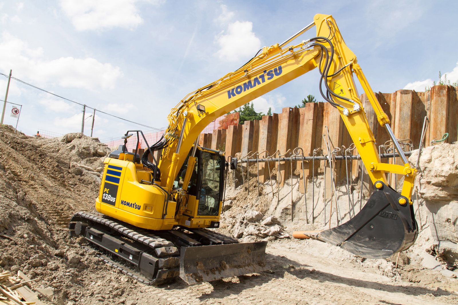 Komatsu pelle aan het werk