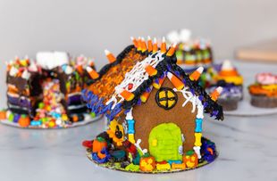 Haunted House Decorating Class