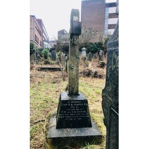 Family Grave and Memorial in Nottingham General Cemetery Commemorating Commander, Sydney Alan Cooper RN.