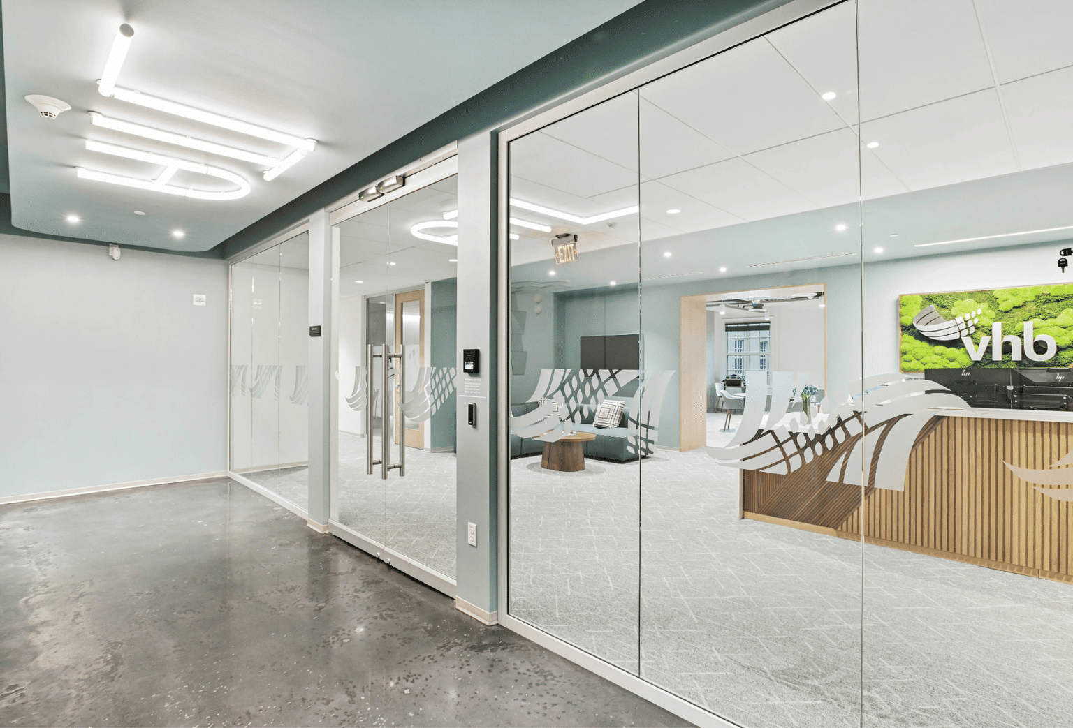 VHB Entry Distraction Markers