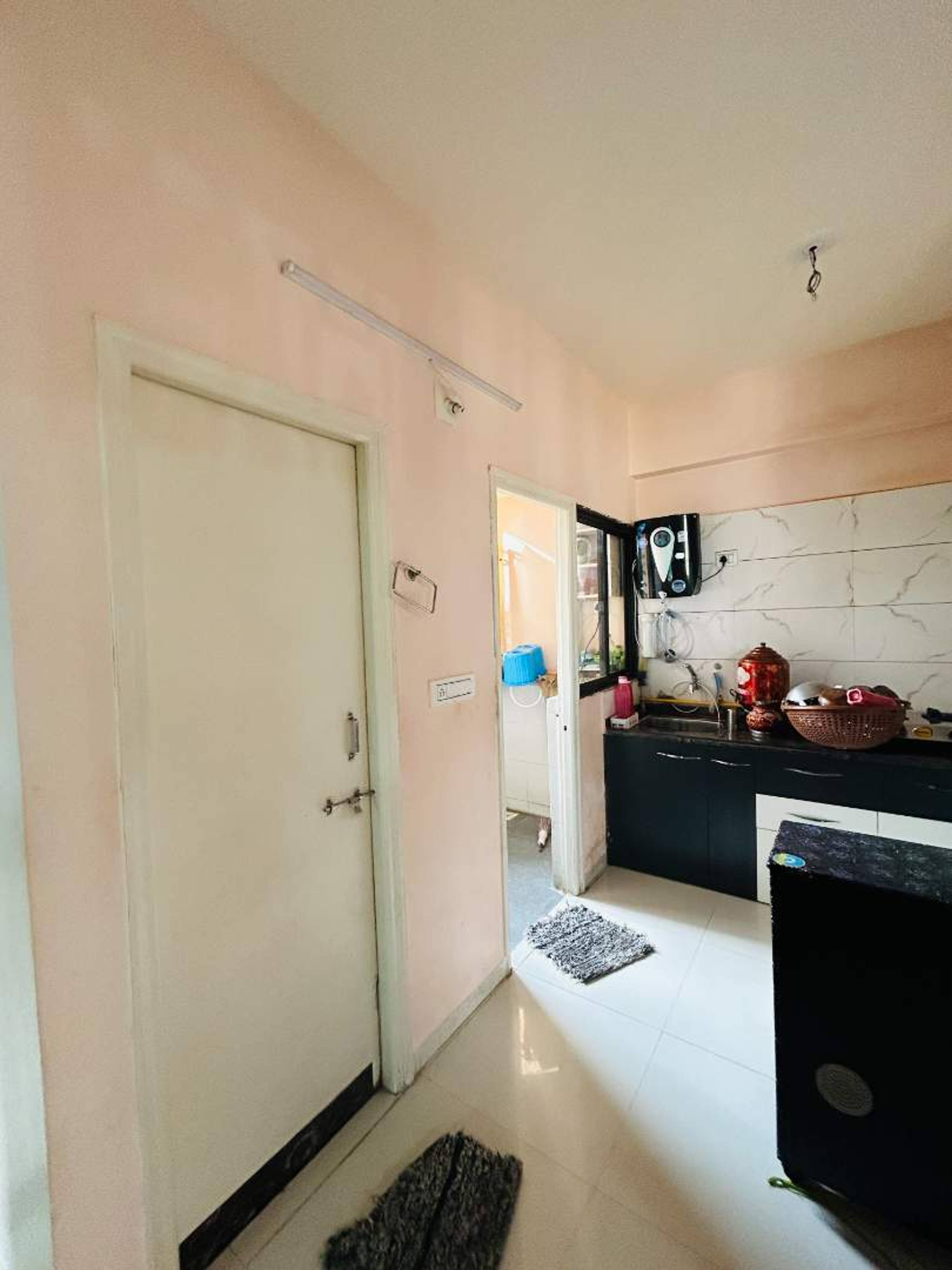 2 BHK Flat in 132 foot ring road, Ahmedabad - Photo 2 of 15