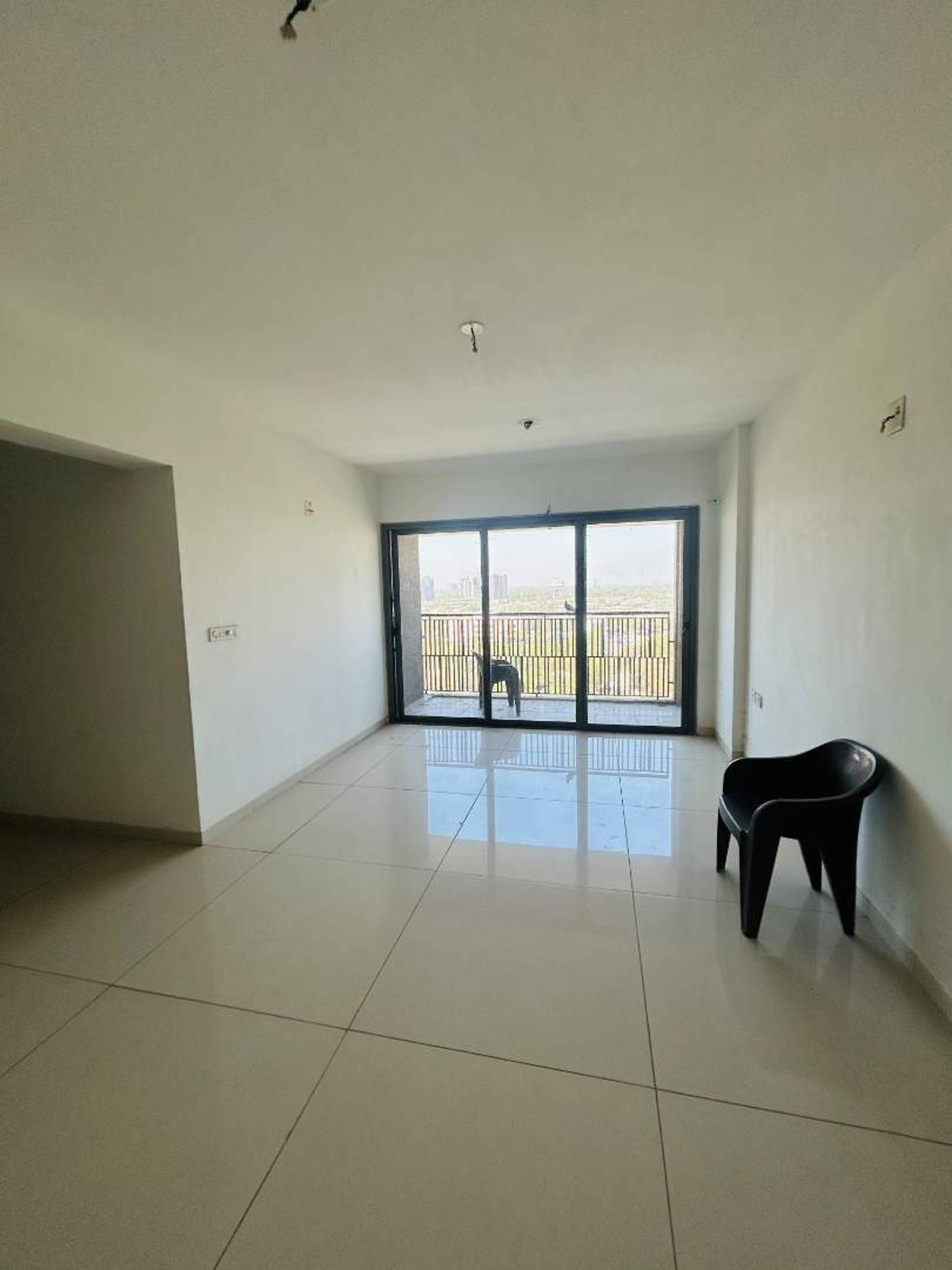 3 BHK Flat in Sg Highway, Ahmedabad - Photo 2 of 16