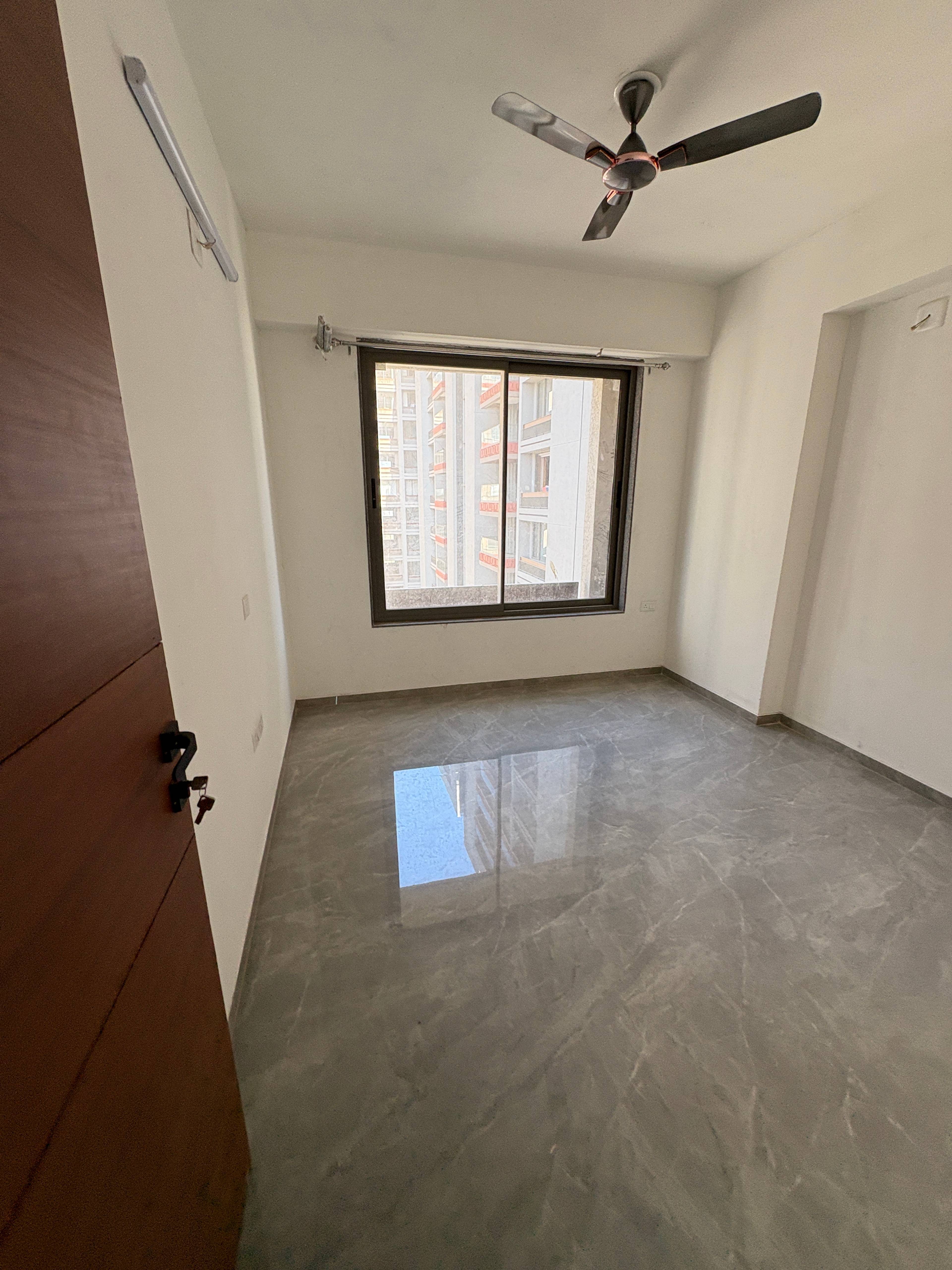3bhk flat rent in sola 