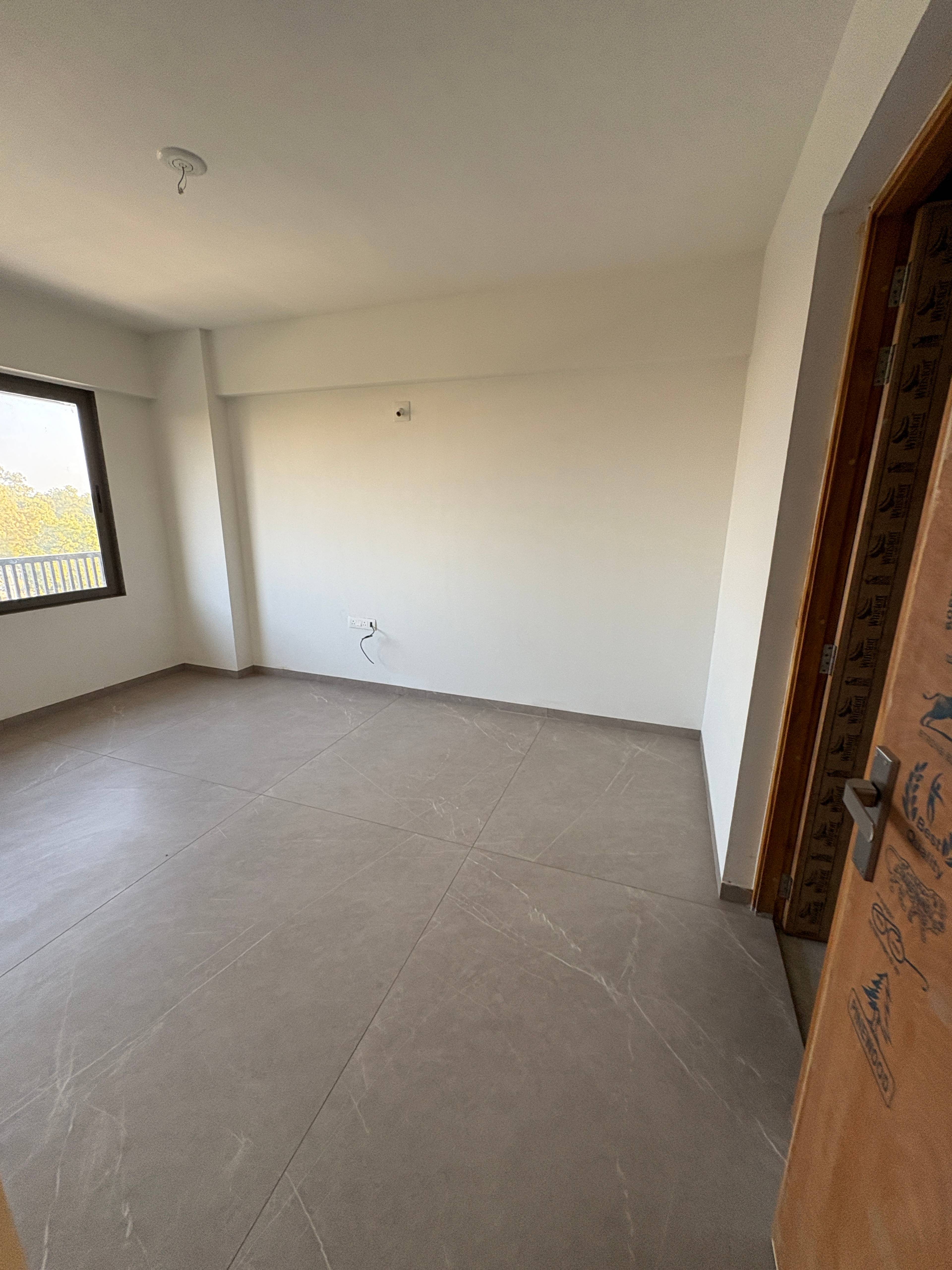 3 BHK Flat in nr. atharav landmark, Ahmedabad - Photo 8 of 18