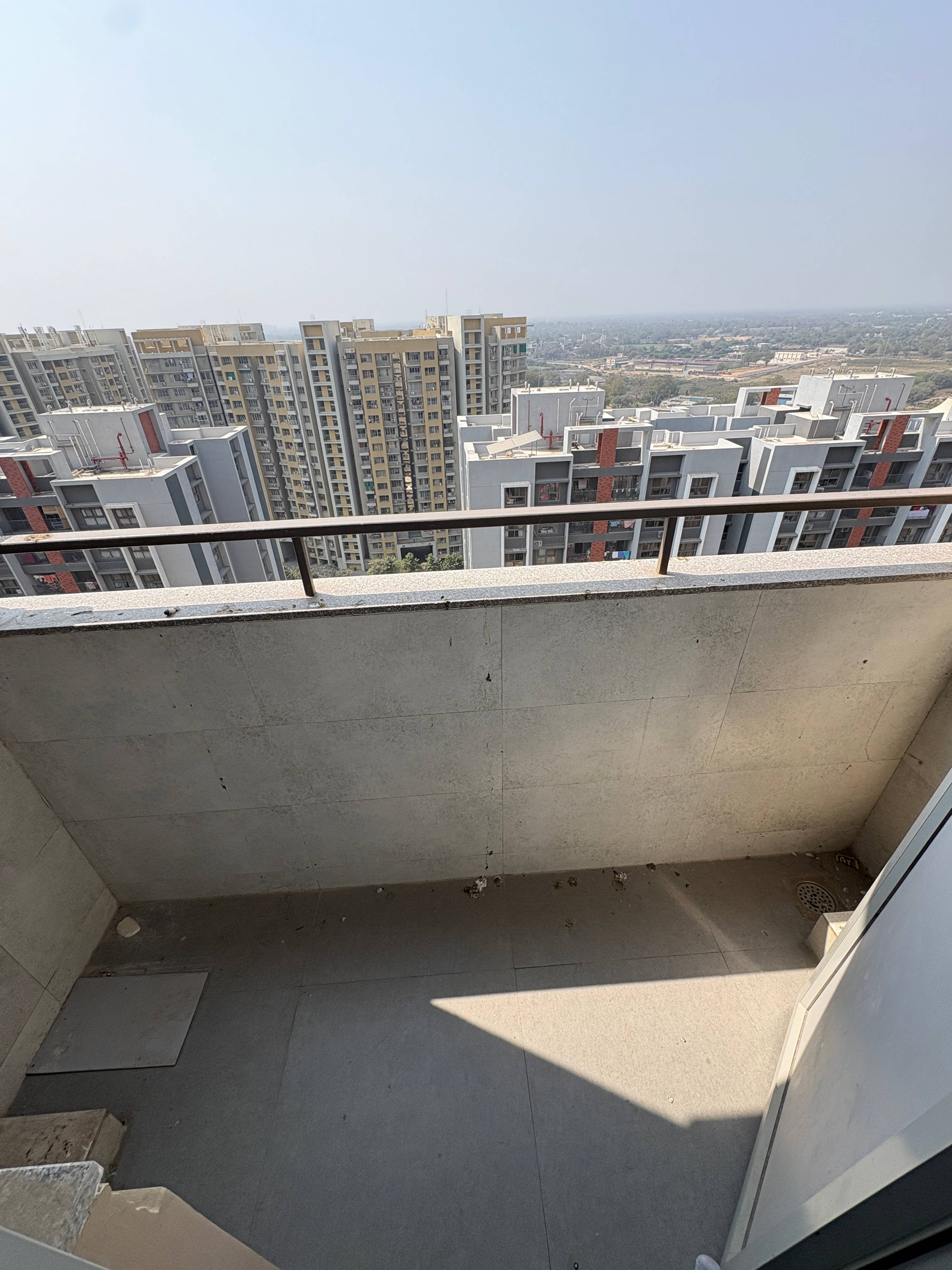 2 BHK Flat in NR. VAISHNODEVI CIRCLE , Ahmedabad - Photo 12 of 15