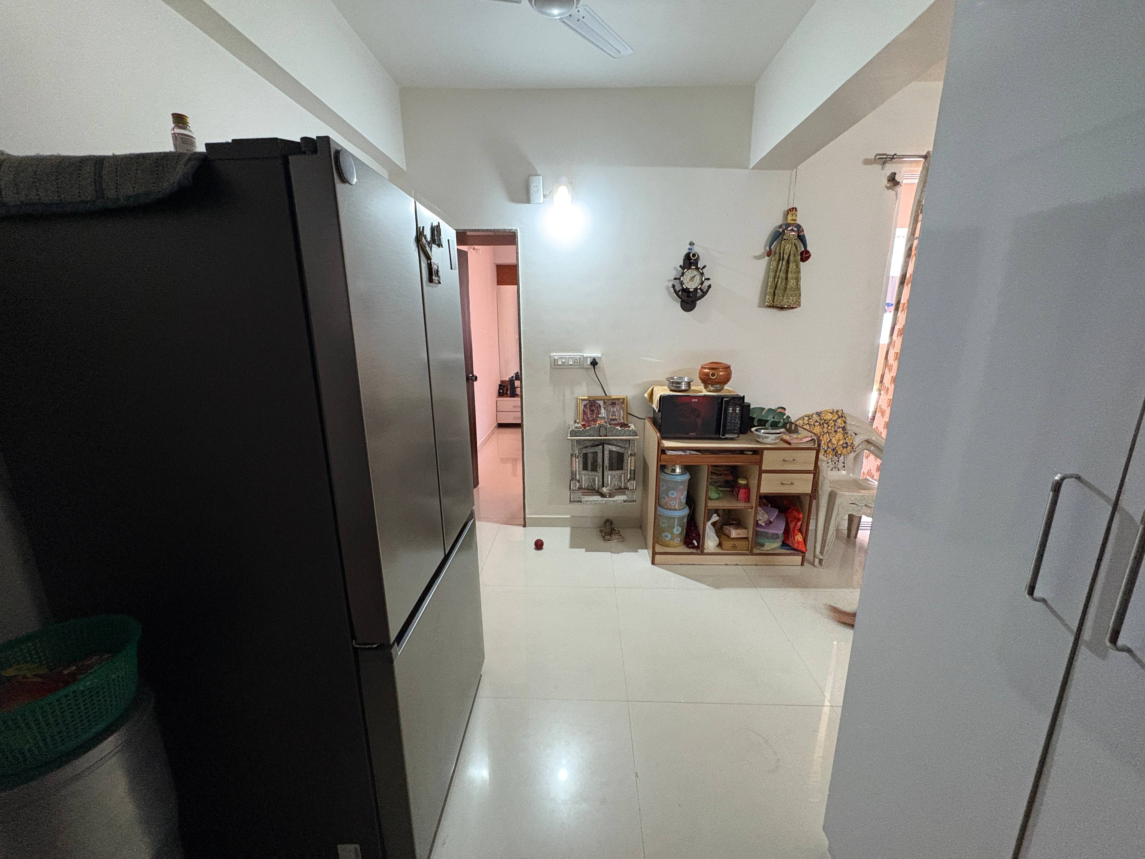 3 BHK Flat in Sg highway, Ahmedabad - Photo 3 of 10