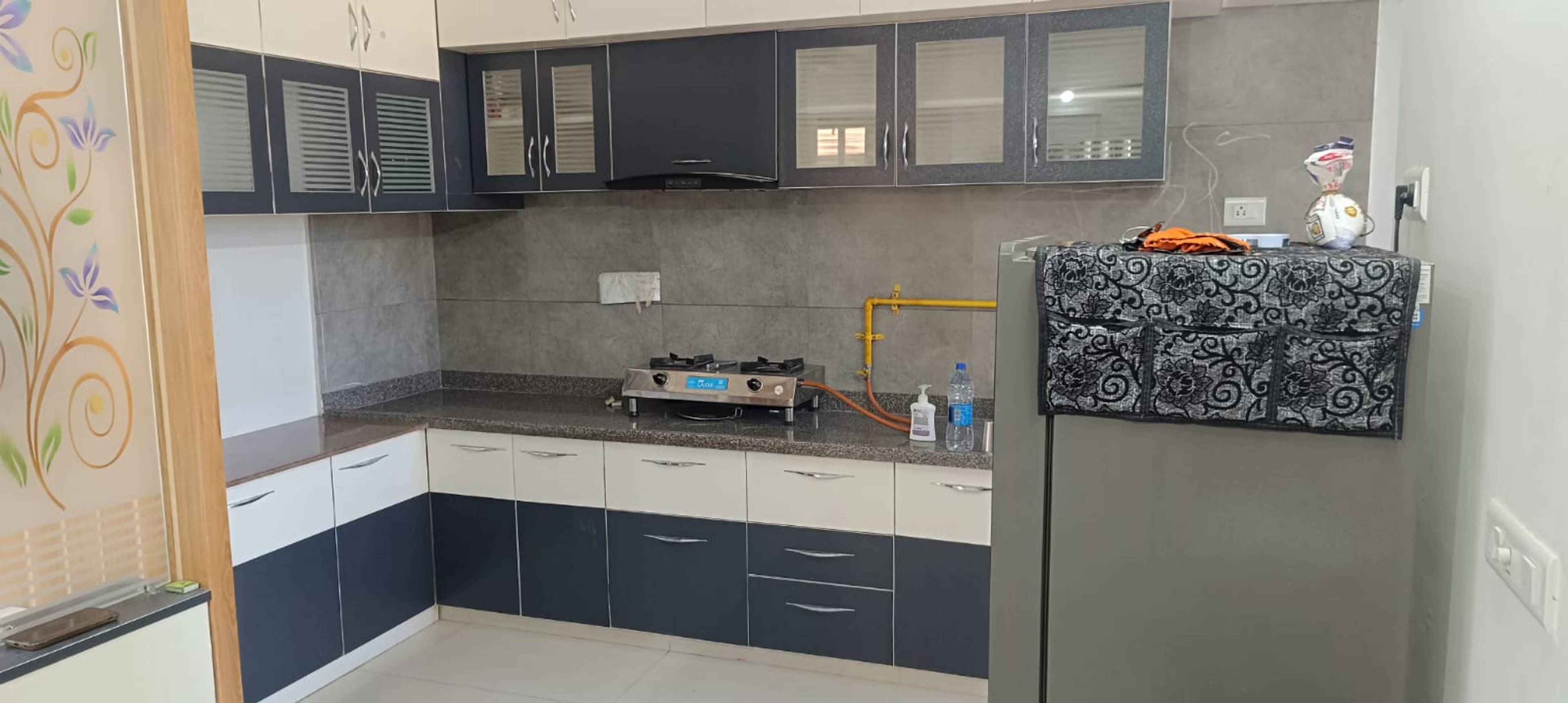 2 BHK Flat in SARDAR PATEL RING ROAD, Ahmedabad - Photo 2 of 6