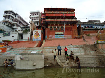 Young fisherman - Varanasi Ganga