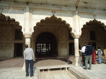 Diwan-i-khas, The Red Fort