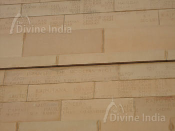 Engravings on India Gate, It pays tribute to the 90,000 Indian soldiers who sacrificed their lives during World War First and Anglo Afghan War of 1919