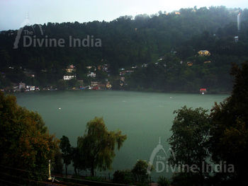 Nainital Snowfall 2012 - THE MOST BEAUTIFUL PLACE IN THE WORLD