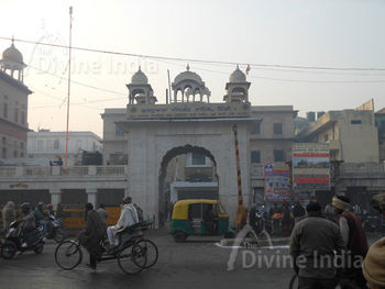 Sis Ganj Gurudwara, Delhi