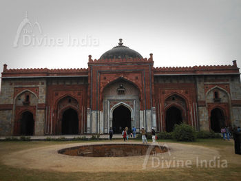 Elevation of Qila-e-kuhna Masjid, Purana Qila