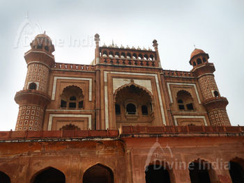 Close look Safdarjung tomb