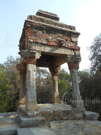 little architecture during the 16th century, Lodi Garden