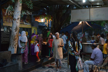 Devotees Praying to Shri Shani Devi ji at Shri Laxmi Narayan baikunth dham Mandir