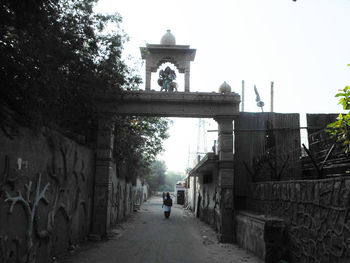 Entrance Gate of Shiv Mandir Gufawala-preet vihar
