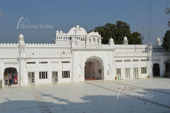 Inside view of anandpur sabhi gurdwara