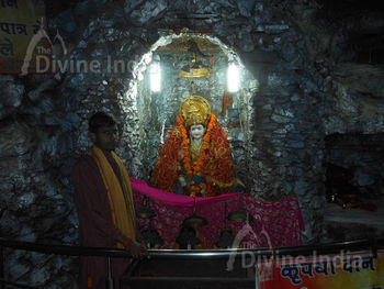 Vaishno Devi guffa mandir(Inner Temple) in preet vihar, New Delhi 