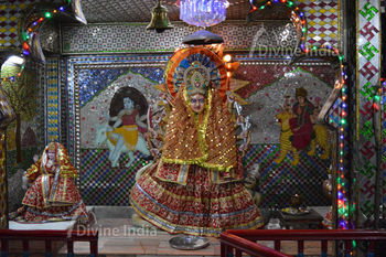 Idol of Maa Jhandewalan at 108 Feet Hanuman Temple