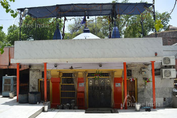 Nili Chatri Temple