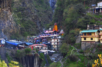 Panoramic view of Yamunotri Dham