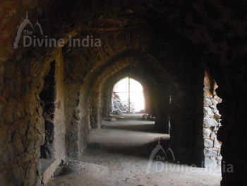 Pyramidal Structure Room Arches in Feroz Shah Kotla Fort