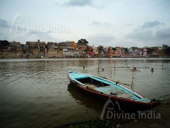 VARANASI - CRUISE