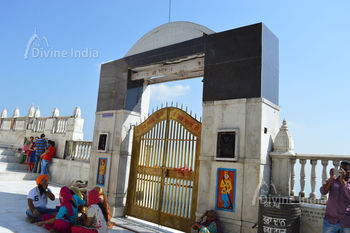 Yam dwar at naina devi temple