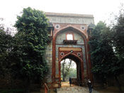 Gateway into Arab Sarai, south to the pathway towards Humayun tomb