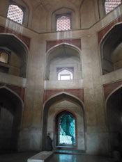 Humayuns cenotaph stands alone in the main chamber; the real grave lies in the basement below