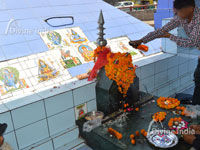Devotee Offer Liquor to Lord Kesavmal Bawali
