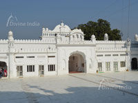 Inside view of anandpur sabhi gurdwara