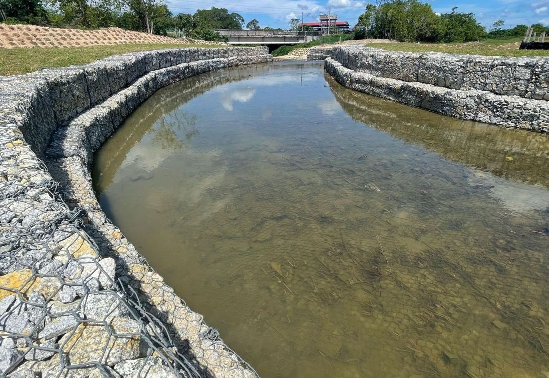 Hydraulic Channel Design with MacRA