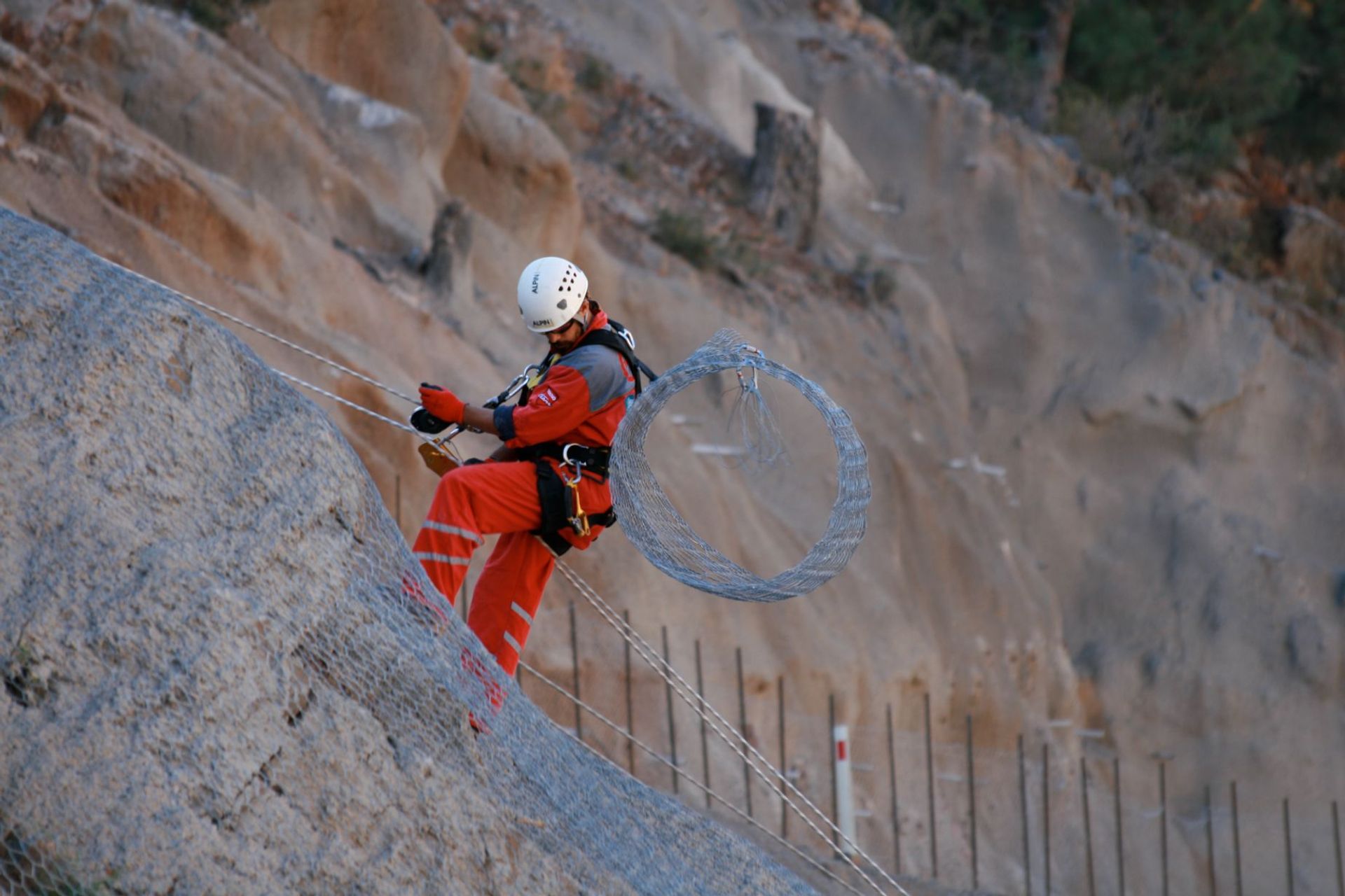 WEBINAR – Effective Rockfall Mitigation Strategies for Mountainous Regions