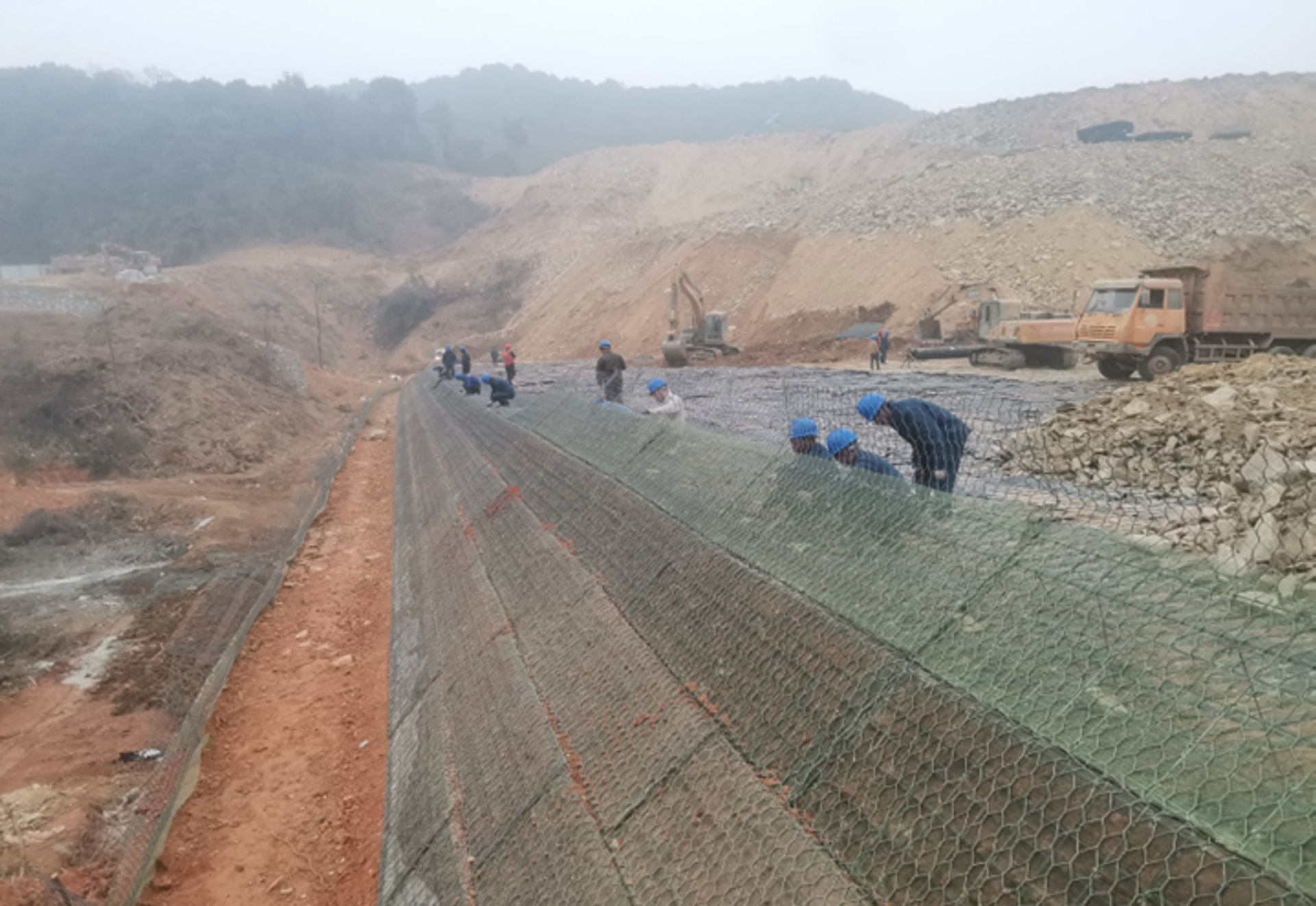 岳阳北550KV电站加筋土项目