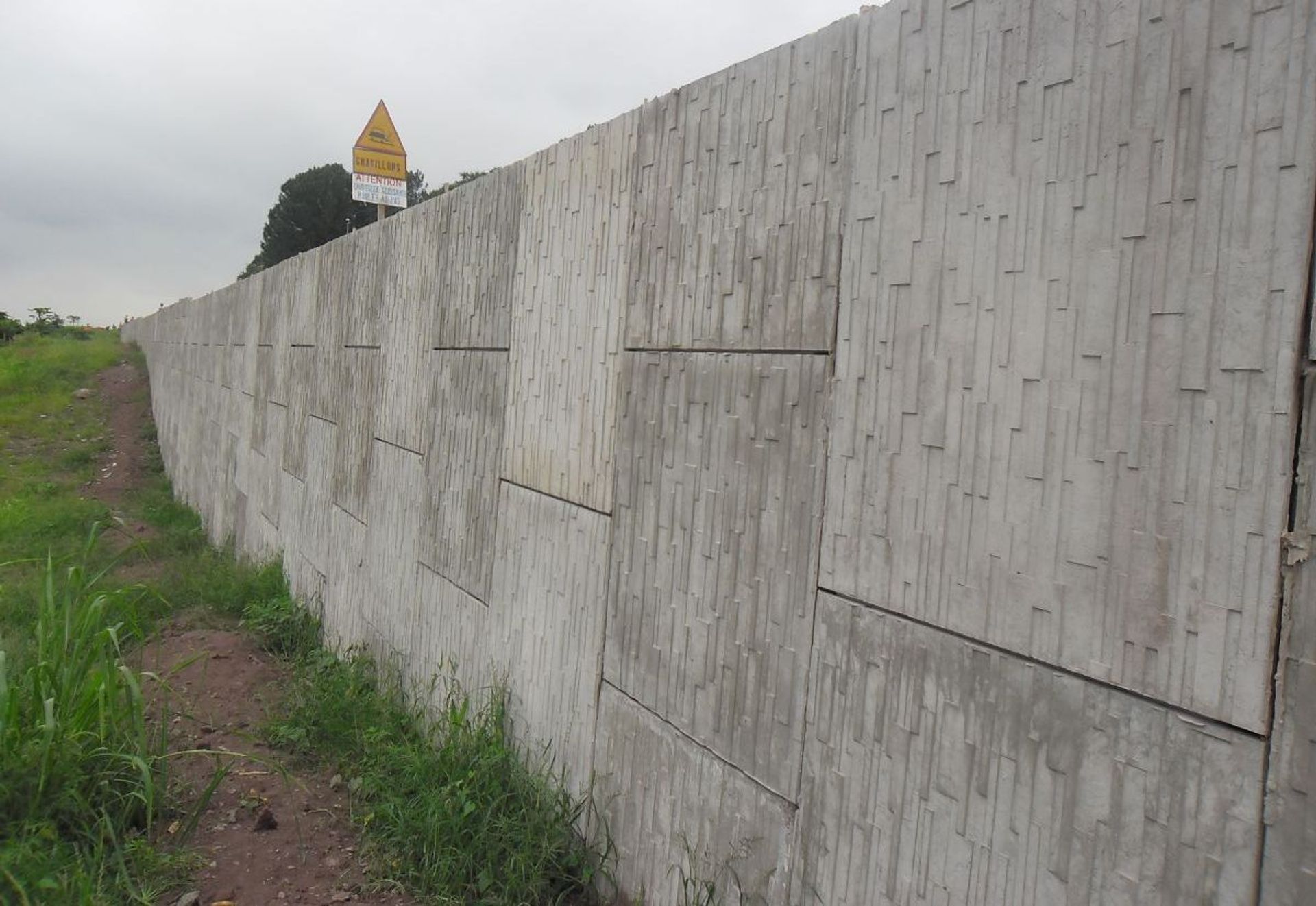 CONSTRUCTION DE LA ROUTE DE LA CORNICHE DE BRAZZAVILLE