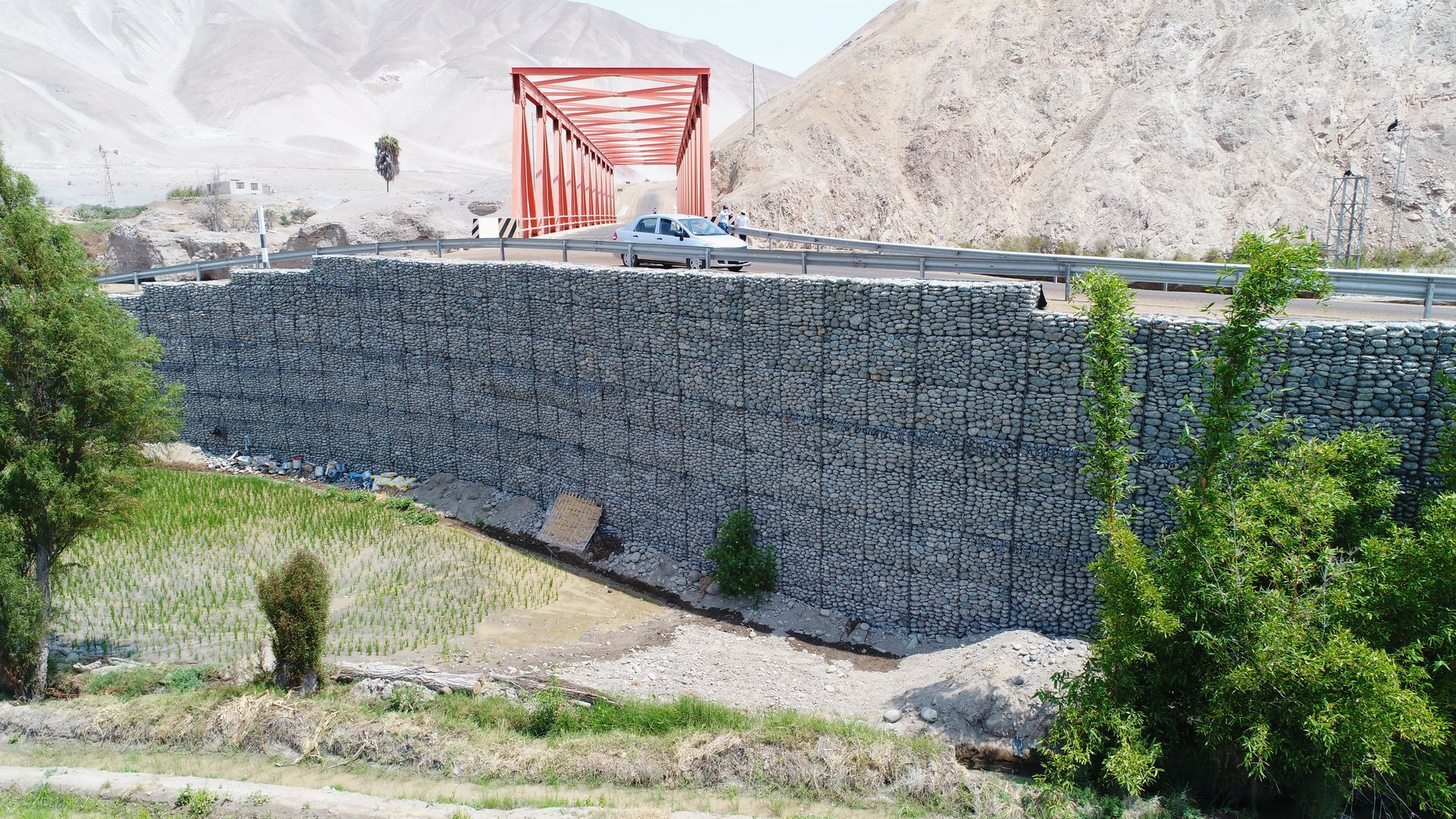 CONSTRUCCIÓN PUENTE VEHICULAR Y PEATONAL EL TORO