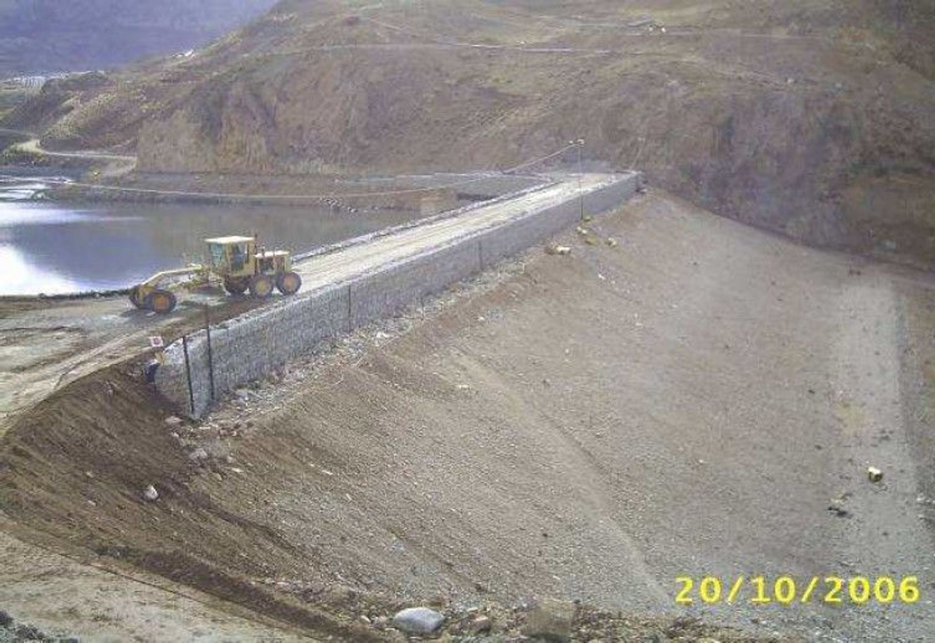 RECRECIMIENTO DE PRESAS DE RELAVES YAURICOCHA