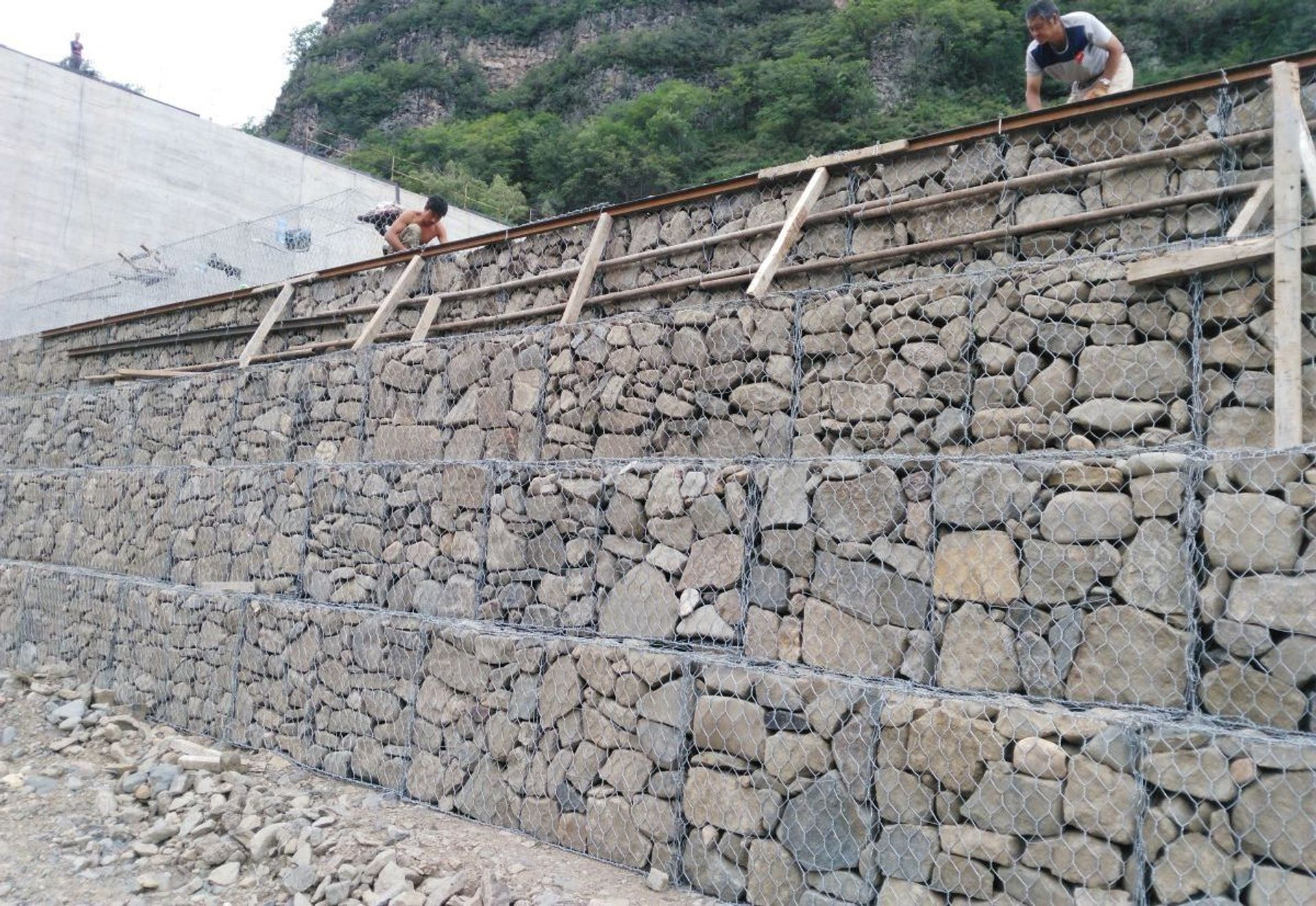 大兴川水电站档土墙工程