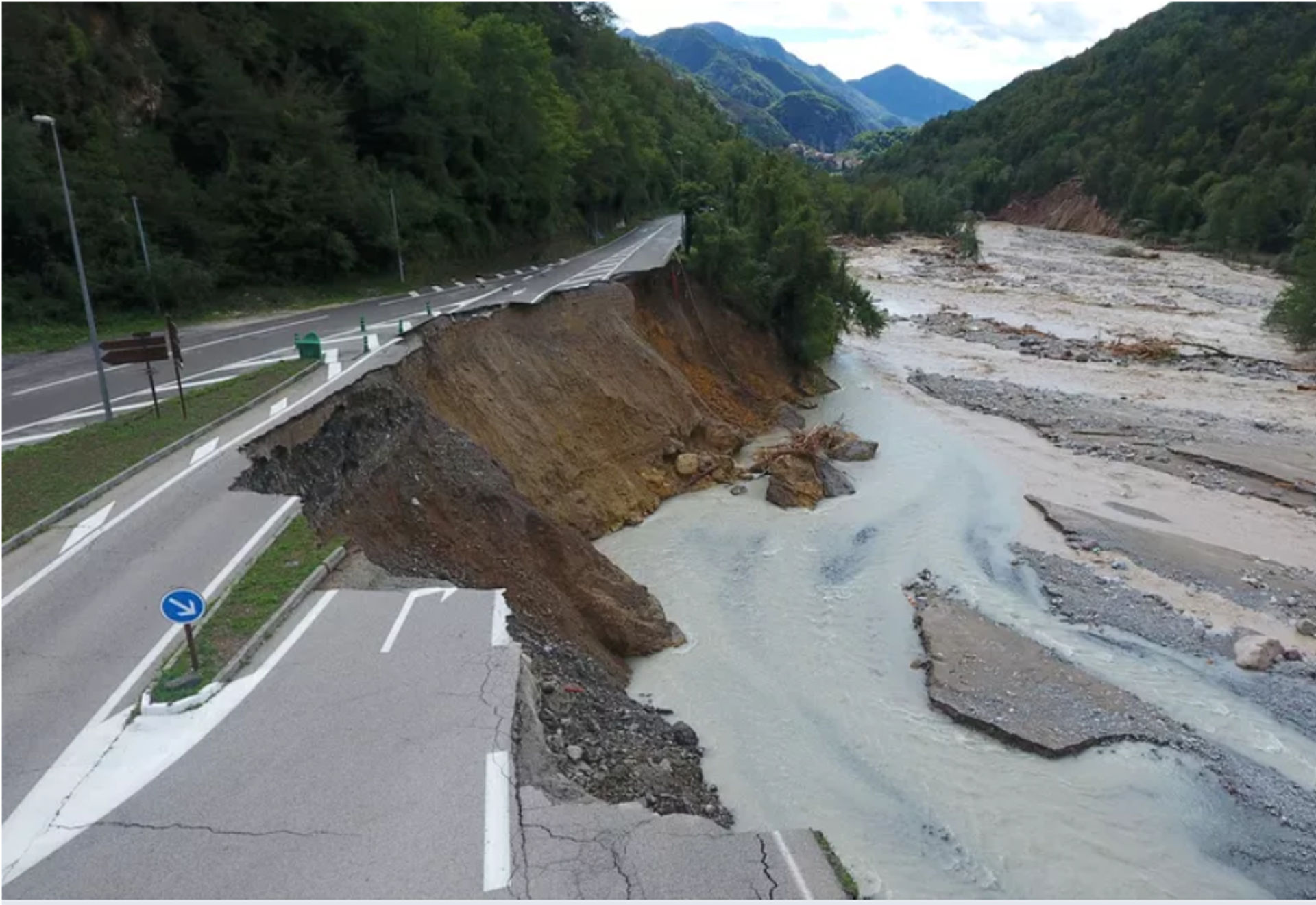 PROTECTION DE BERGES - LA BOLLÈNE EN VÉSUBIE