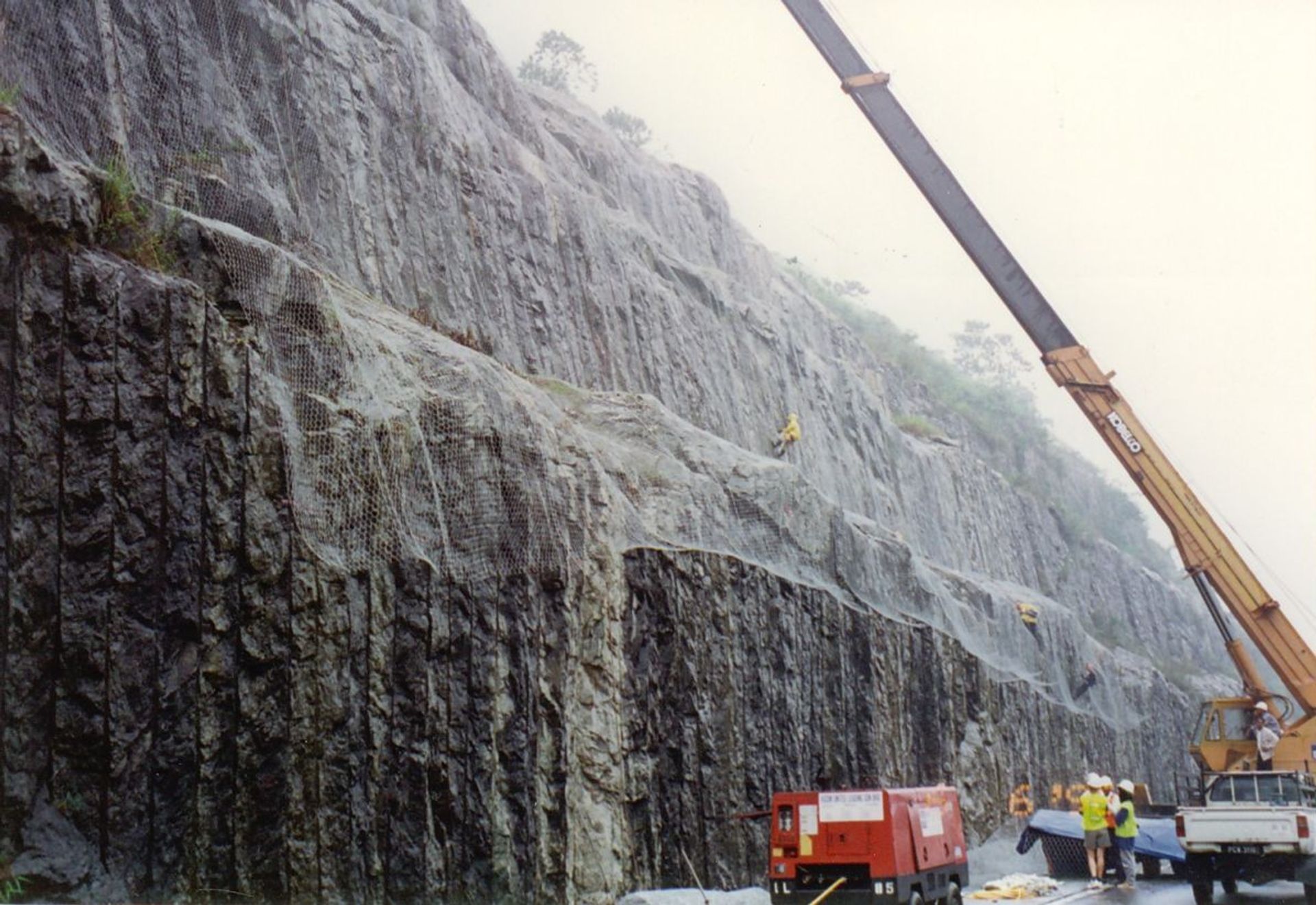 ROCKFALL PROTECTION AT CHANGKAT JERING, PERAK, MALAYSIA