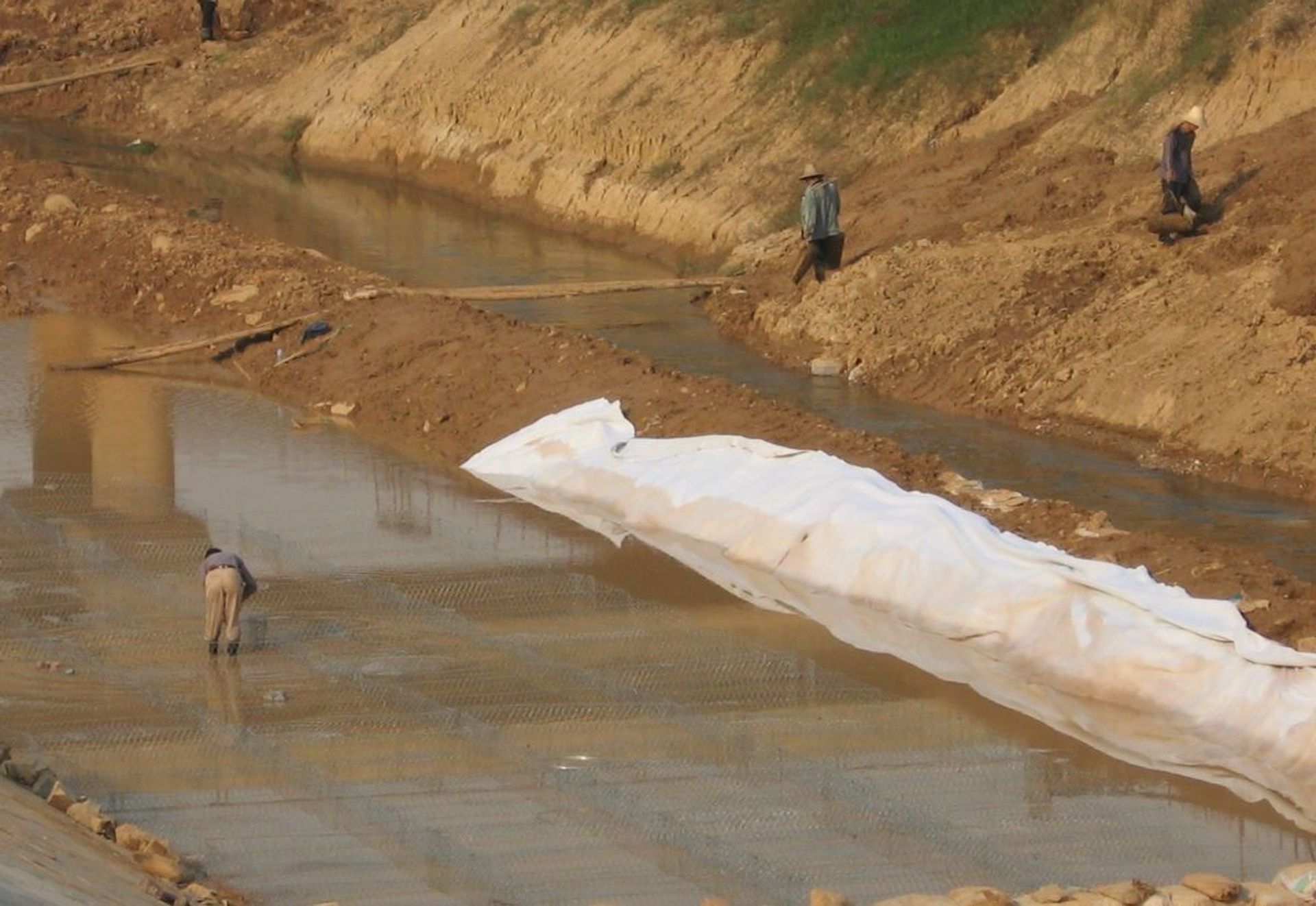 湘江长沙综合枢纽蔡家洲护岸工程